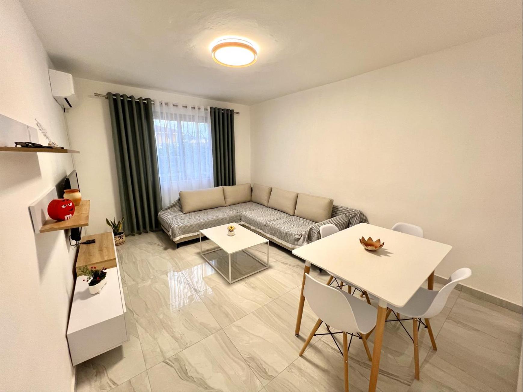 28 Apartamento Vlorë